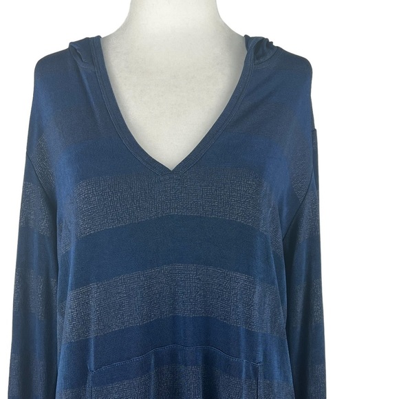 CHICO'S TRAVELERS HOODED PULLOVER V-NECK - Picture 3 of 11